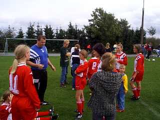 Die Alfener Fußball Mädchen (2000)