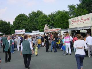 Bei strahlendem Wetter war der Schützenplatz gut besucht