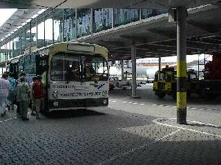 Dann geht es mit dem Bus weiter