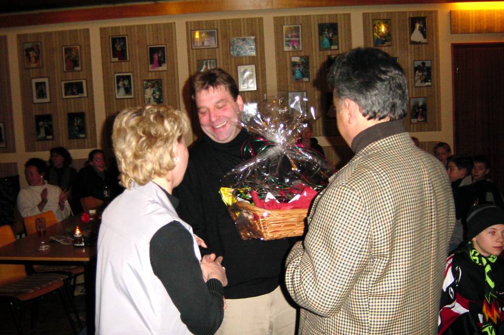 Adventsfeier der Jugendabteilung des SV RW Alfen (2002)