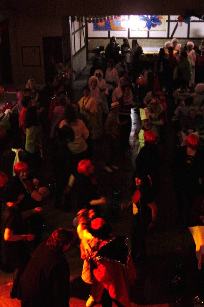 Weiberfastnacht in der Schützenhalle (2003)