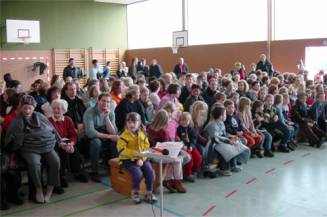 Ritter Rost und Prinz Protz - Ein Musical für Kinder vorgespielt und gesungen von der Klasse 3 der Grundschule unterm Regenbogen in Alfen