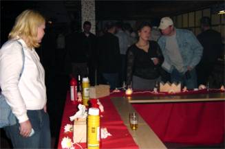 ... und einem Hotdog gegen den Hunger zwischendurch ...