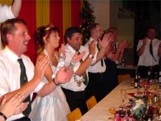 Viel Stimmung und Spaß sprühte vom Königstisch auf die zahlreichen Besucher über