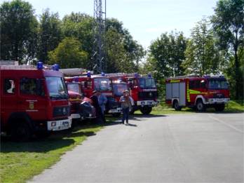 Die geplante Einweihung des neuen Fahrzeugs für die Feuerwehr Alfen musste leider ausfallen, da das Fahrzeug nicht rechtzeitig geliefert werden konnte