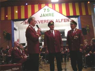Fritz Ahle und Franz Bielemeyer wurden für 50 jährige Treue vom Musikverein und mit dem Hohen Bruderschaftsorden geehrt