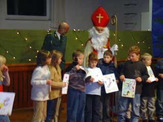 Die Botschaft von St. Nikolaus berichtet von heimlichen Schenken