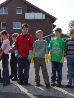 Frühlingstag in der Grundschule unterm Regenbogen (2004)