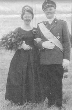 Das Alfener Königspaar von 40 Jahren: Anton und Maria Harding