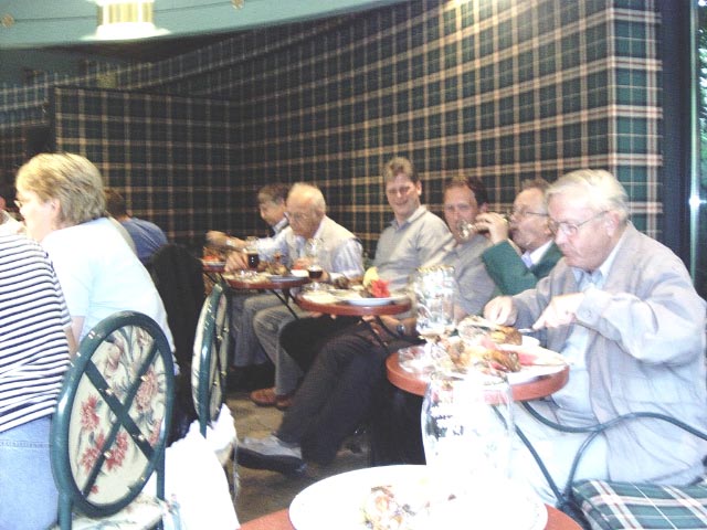 Mit Haxen essen