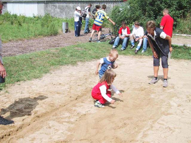 Gleich zu Beginn wurde eine Kinderolympiade veranstaltet.