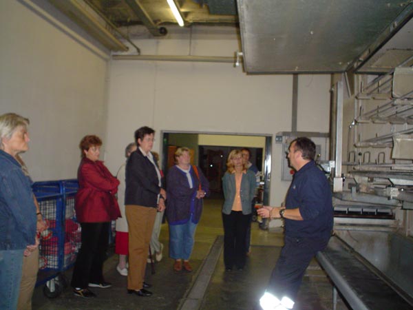 Frauengemeinschaft Alfen besichtigt Kreisfeuerwehrzentrale Paderborn (2004)
