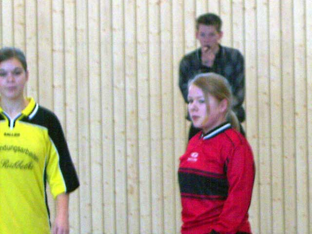 Nach langer Zeit: wieder Mädchenfußball aus Alfen (2005)