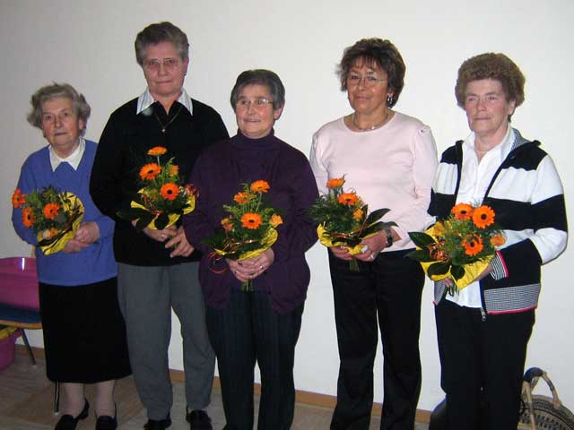 40jährige Mitgliedschaft, v. links Irmgard Ahle, Franziska Nellies, Anni Kloppenburg, Marlene Fretter, Luise Witte