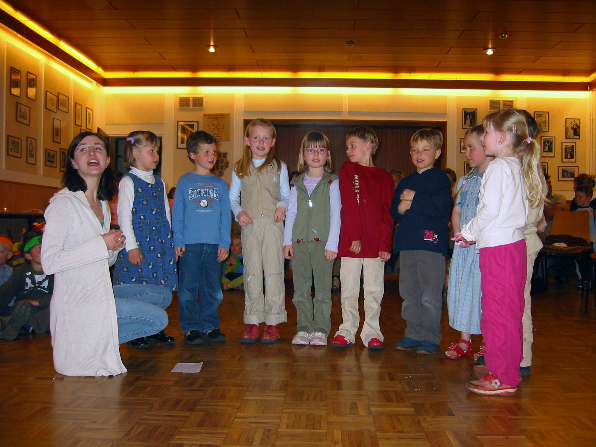 Musik, Lieder, Tänze & Bewegung für die Allerkleinsten (2005)