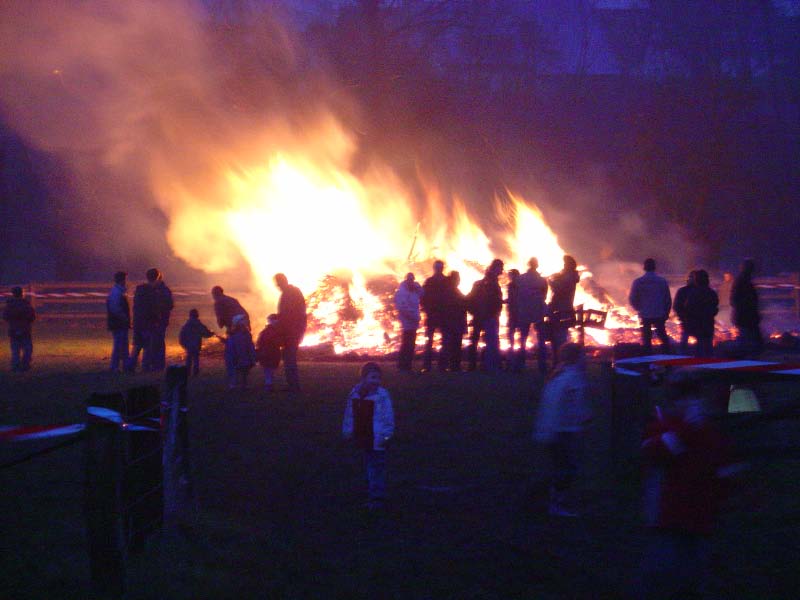 Osterfeuer (2006)