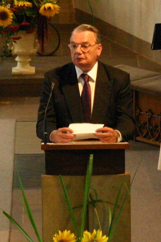 Das Evangelium und die Fürbitten wurden von Johannes Hüster gelesen, natürlich auch auf plattdeutsch.