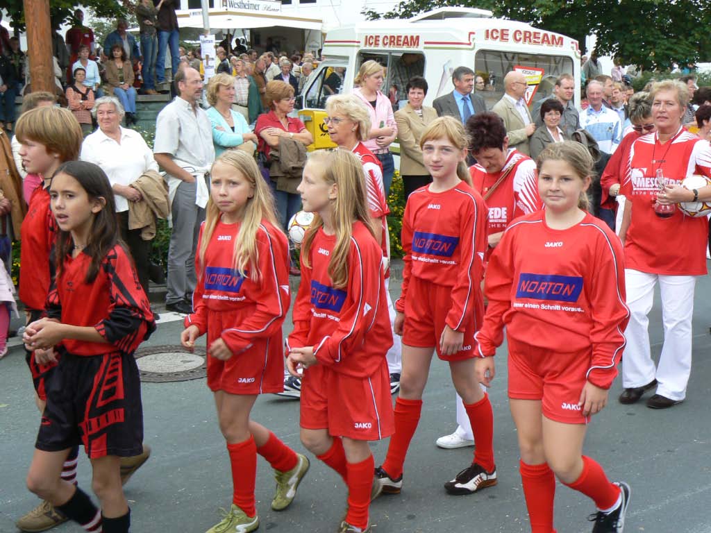 975-Dorfjubiläum - Umzug (2006)