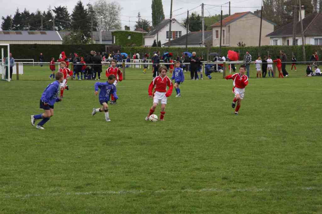 <p>Jedes Team hatte 6 Spiele, drei in der Vorrunde und 3 in der Finalrunde</p>