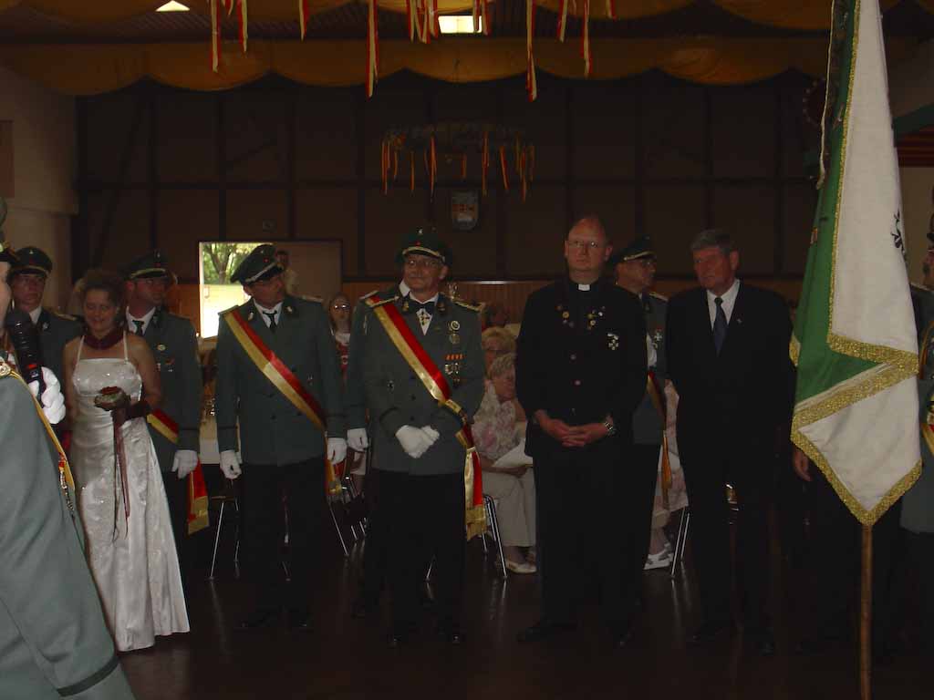 <p>Den Umzug begleiteten auch unser Präsens Bischoff und Bürgermeister Schwarzenberg</p>