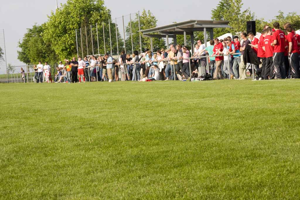 <p>Den Abschluss dieses Fußballfestes gestaltete die A-Jugend mit ihrem Meisterschaftsspiel gegen den SC Borchen, dass die jungen Männer mit 2:1 gewannen.</p>