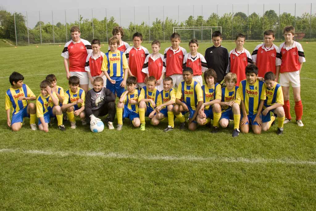 <p>Neben Noyen, waren der DJK/SSK Paderborn, der FC Dahl/Dörenhagen und unsere D-Jugend angetreten.</p>