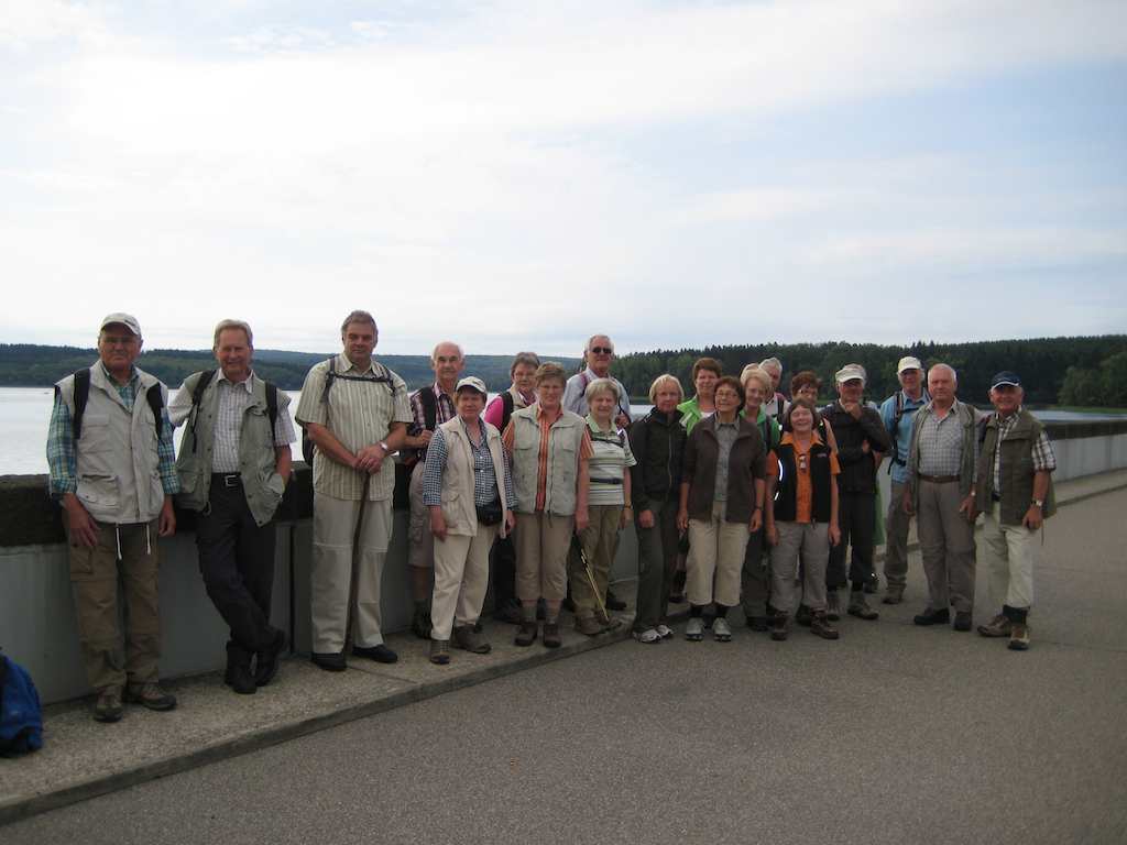 <p>Rundstrecke um den MoÌhnesee</p>