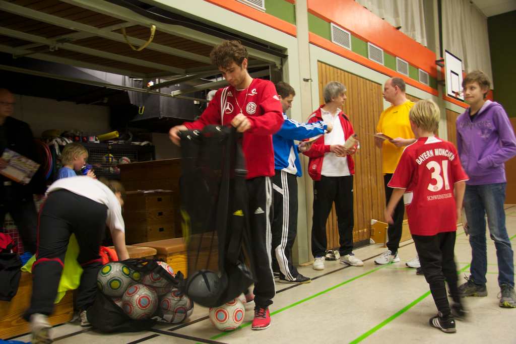 <p>Das DFBmobil besucht Alfen</p>
