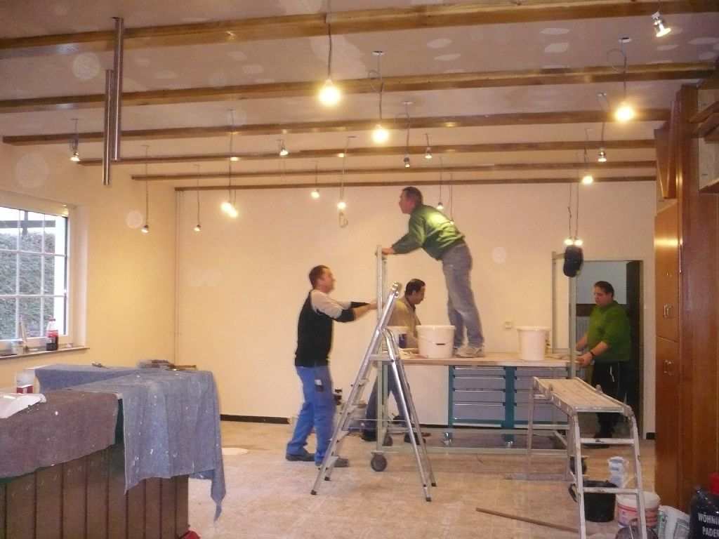 <p>Renovierung der GaststaÌtte im SchuÌtzenhaus</p>
