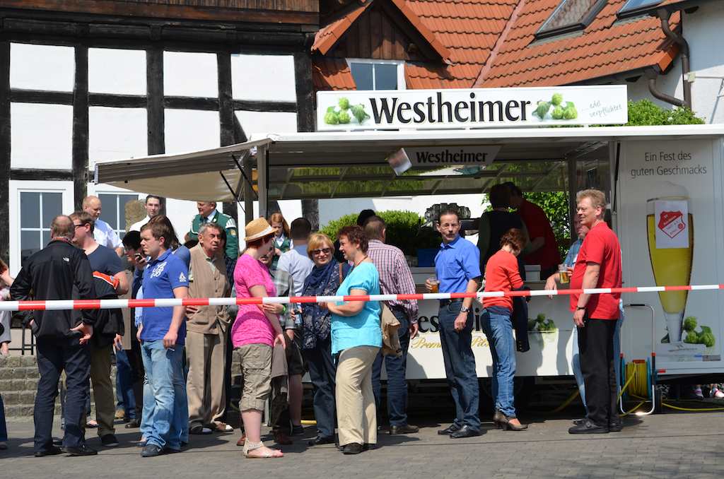 <p>Vereinsbaum aufstellen</p>