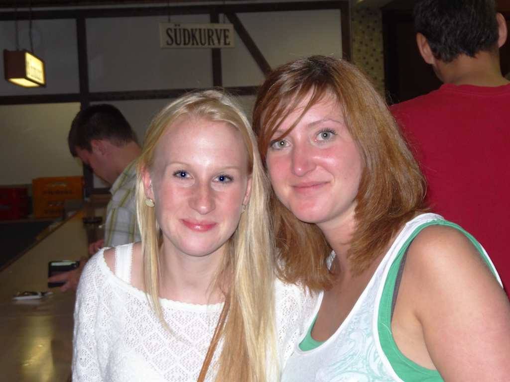 <p>Der SchuÌteznfestauftakt in Alfen</p>
