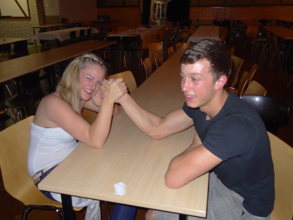 <p>Der SchuÌteznfestauftakt in Alfen</p>