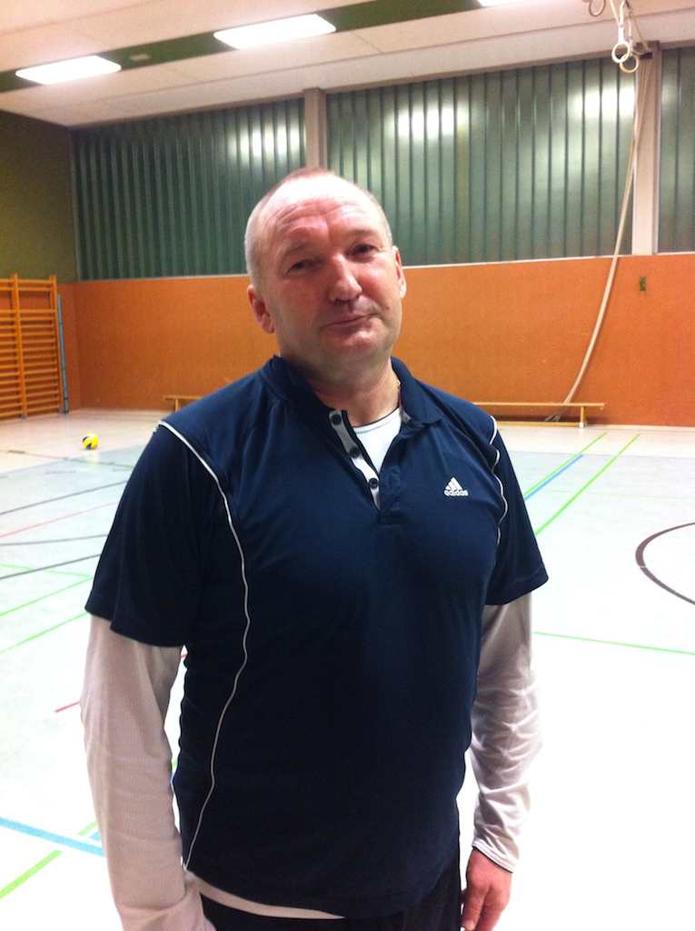 <p>Volleyballspiel mit den ehemaligen Alfener Verbandsliga Spielern</p>