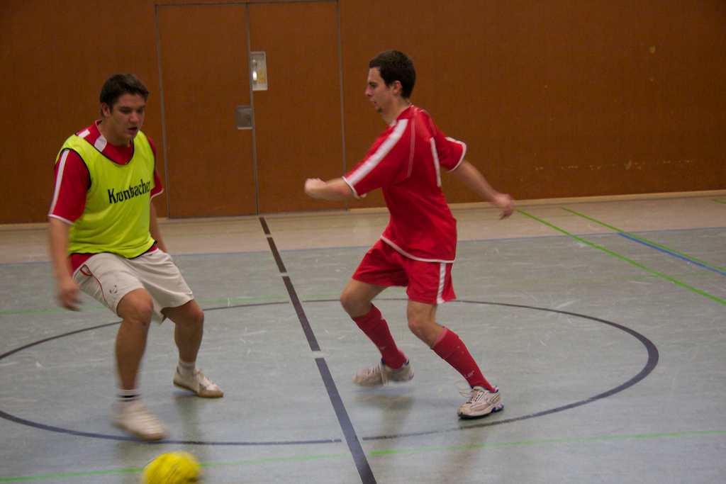 <p>Vereinsinternes Fußballturnier in der Alfener Turnhalle</p>