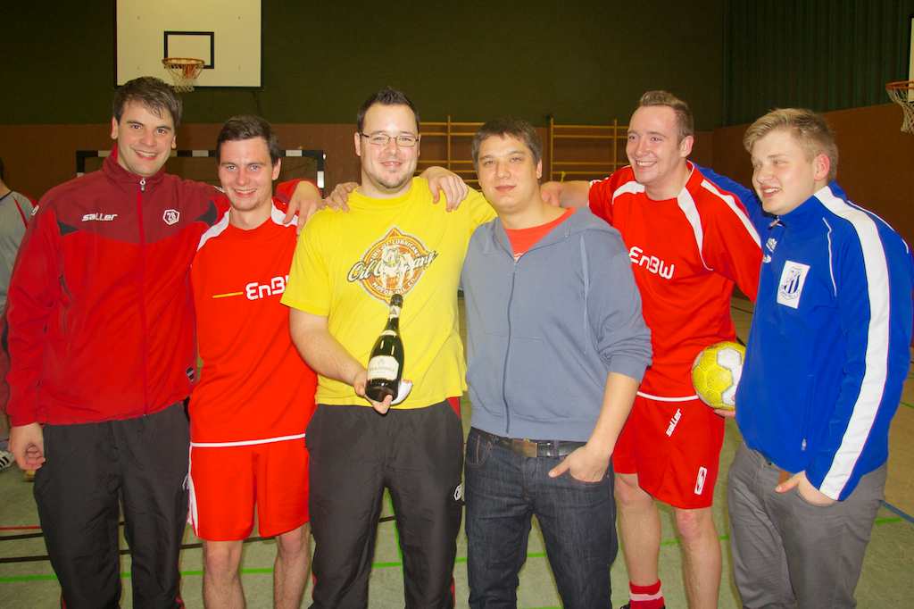 <p>Vereinsinternes Fußballturnier in der Alfener Turnhalle</p>