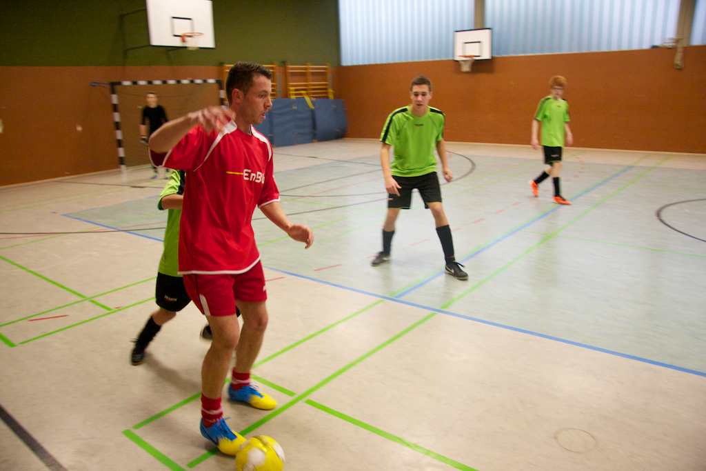 <p>Vereinsinternes Fußballturnier in der Alfener Turnhalle</p>