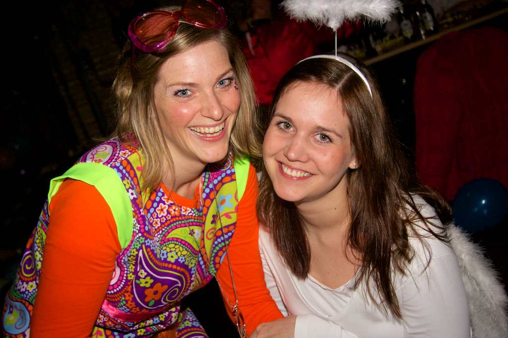 <p>Karneval in Alfen mit den Karnevalszicken der kfd</p>