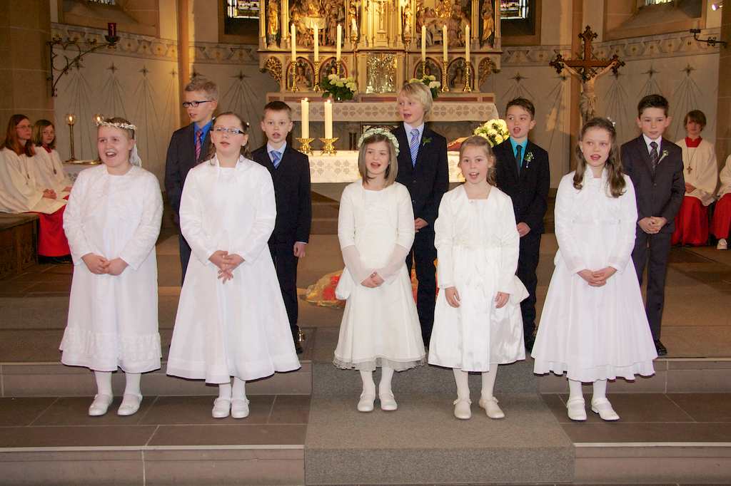 <p>Kommunion am 7.4.2013 in Alfen</p>