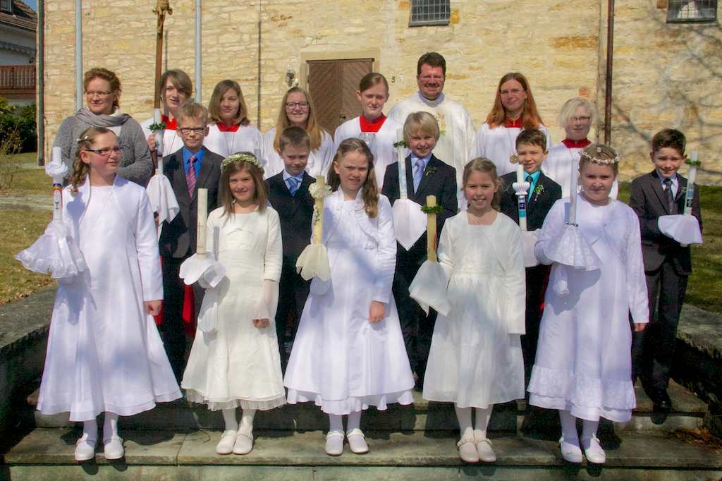 <p>Kommunion am 7.4.2013 in Alfen</p>
