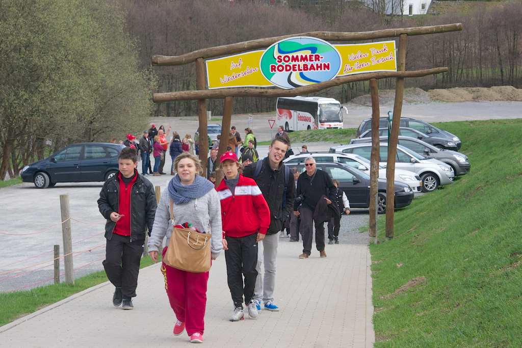 <p>Der letzte Programmpunkt des Tages waren einige Runden auf der Sommerrodelbahn</p>