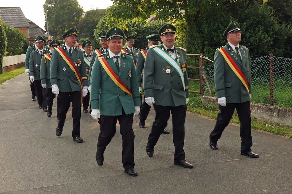 <p>Der 1. Schützenfest-Freitag in Alfen</p>