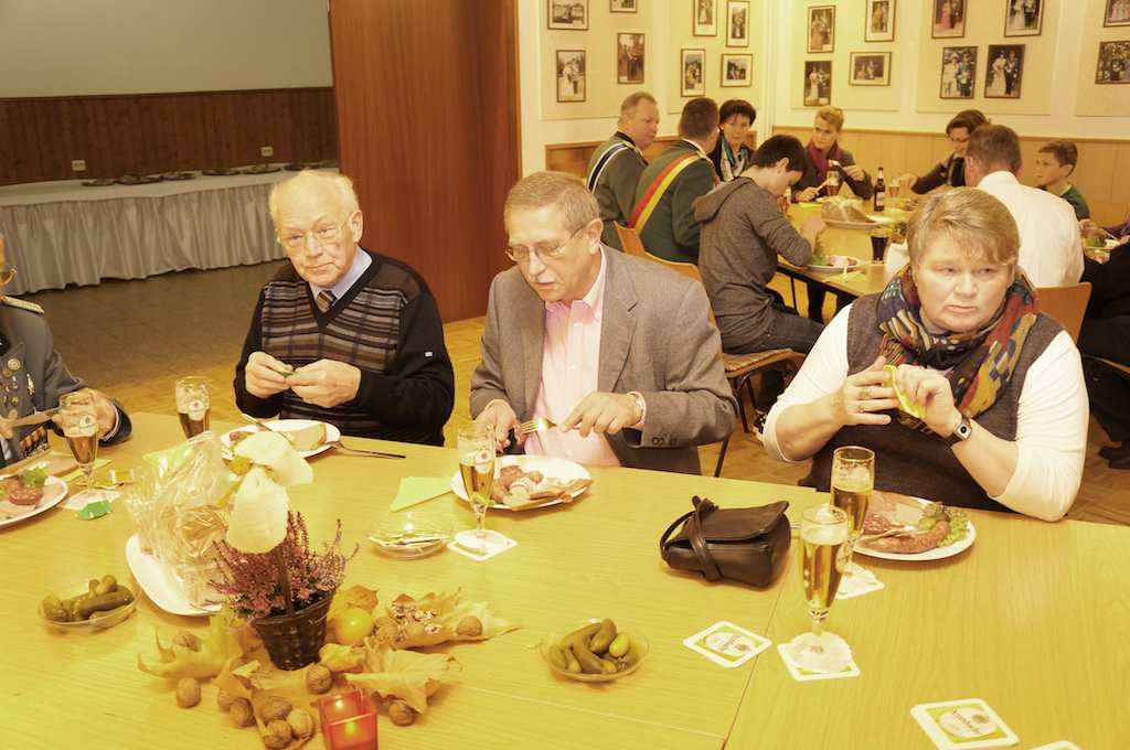 <p>Hubertusmesse, Kranzniederlegung und Hubertusabend</p>