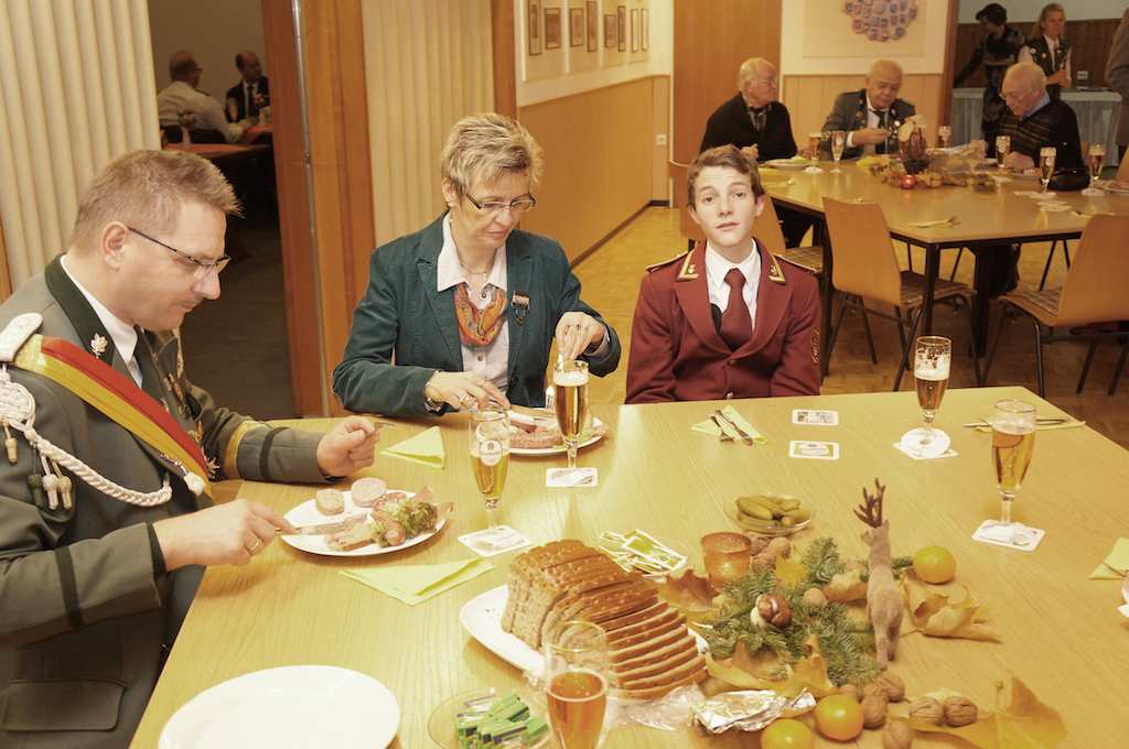 <p>Hubertusmesse, Kranzniederlegung und Hubertusabend</p>