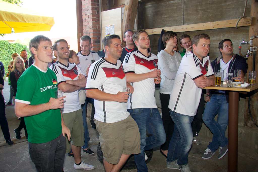 <p>Public Viewing mit dem SV RW Alfen und dem Schützenverein</p>