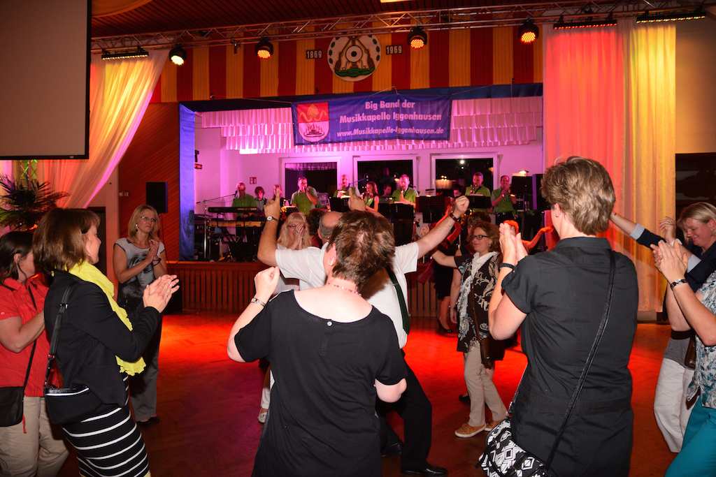 <p>Schützenfest Samstag in Alfen</p>