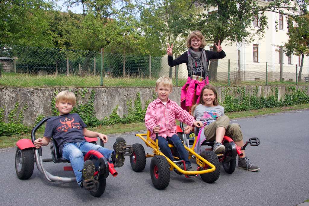 <p>Der Förderverein der Grundschule hatte ein Spielmobil betreut</p>