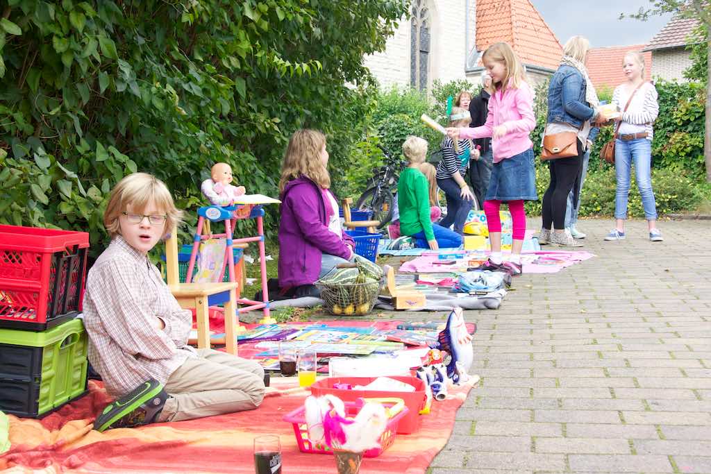 <p>Am Flohmarkt beteiligten sich eine Menge Kinder</p>