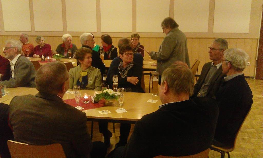 Ticker-2015-02-21-07