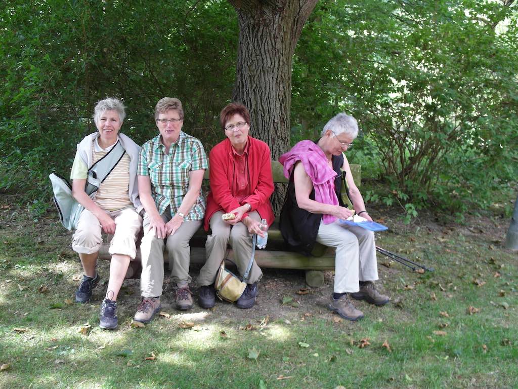 Ticker-2015-06-14-12