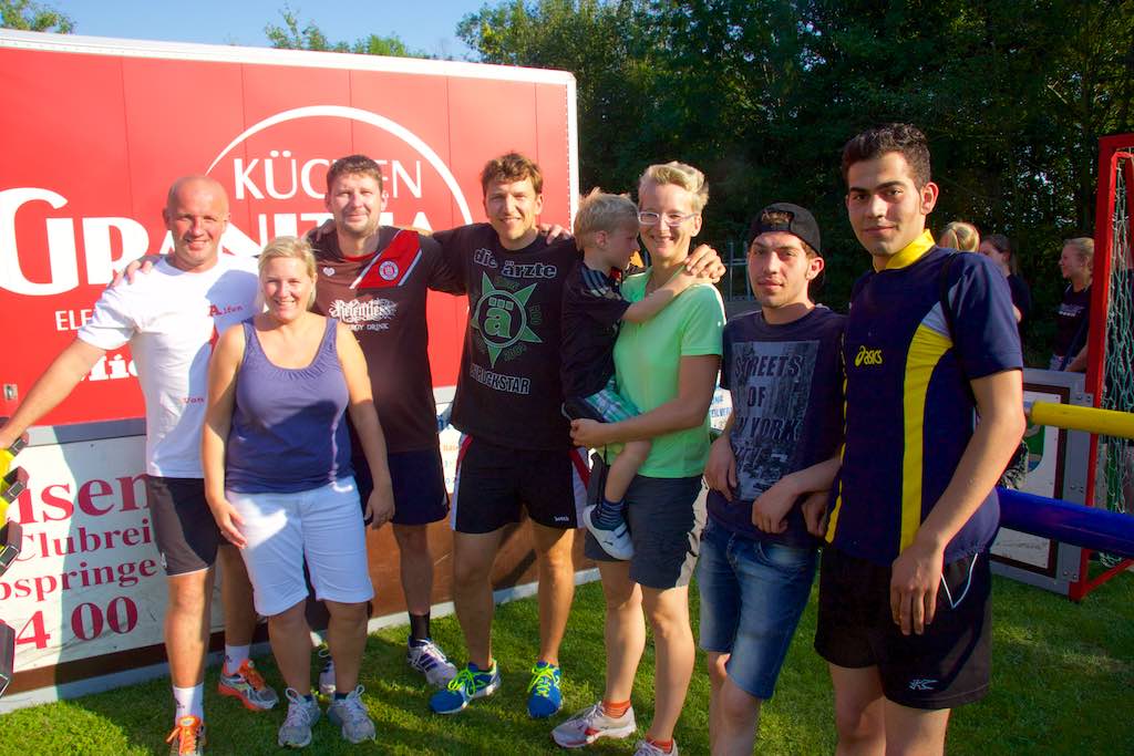 <p>Die Mannschaft des Rotdornwegs</p>